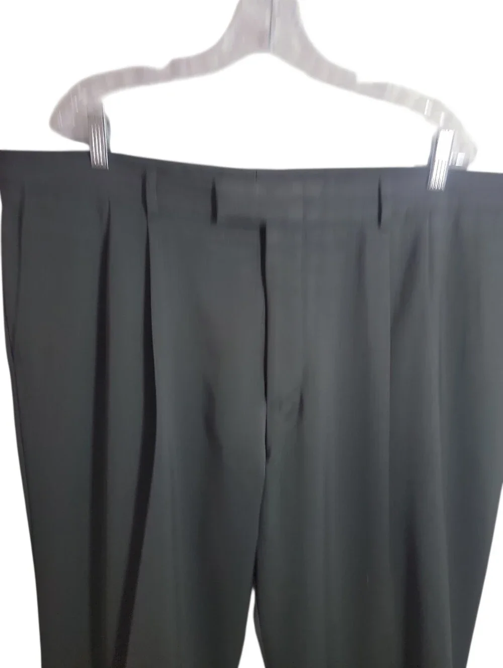Haggar men's gray striped pleated front dress pants size 44 cuff leg trousers